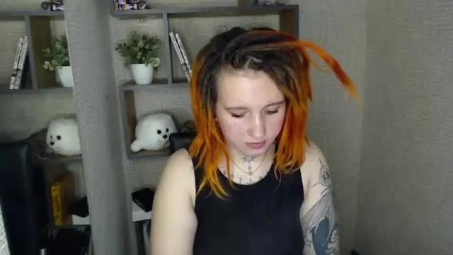 Image 2 of thefullredmoon Stream on Chaturbate on 23 months ago