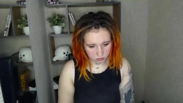 Image 3 of thefullredmoon Stream on Chaturbate on 23 months ago