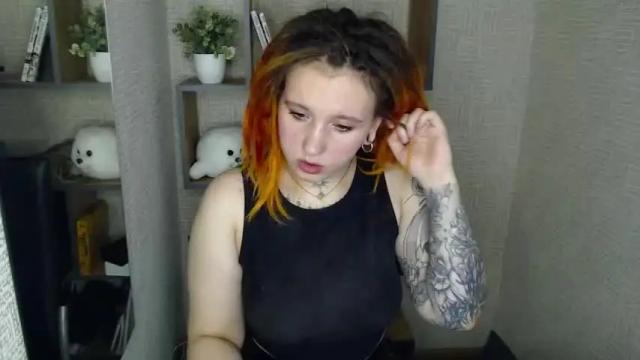 Image 4 of thefullredmoon Stream on Chaturbate on 23 months ago