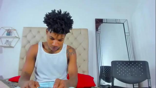 Image 2 of thegloryus_ebony Stream on Chaturbate on 1 month ago