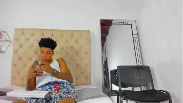 Image 2 of thegloryus_ebony Stream on Chaturbate on 14 days ago