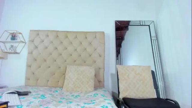 Image 2 of thegloryus_ebony Stream on Chaturbate on 7 days ago