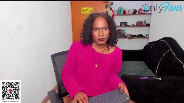 Image 10 of thegoldenbitch Stream on Chaturbate on 14 months ago
