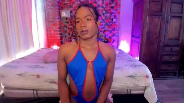 Image 4 of thegoldenbitch Stream on Chaturbate on 2 months ago