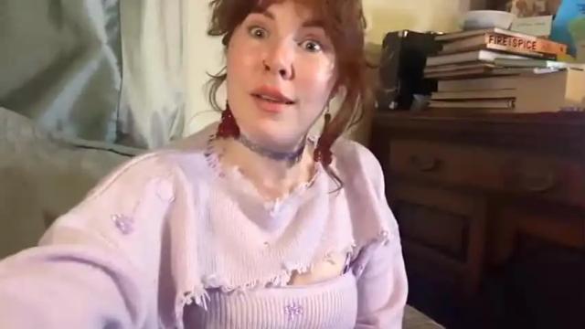 Image 11 of thegreengddss Stream on Chaturbate on 17 months ago