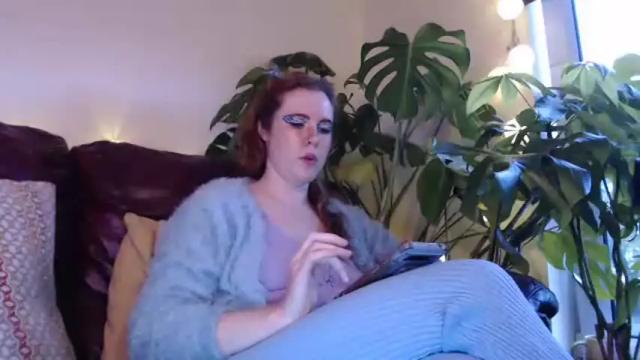 Image 11 of thegreengddss Stream on Chaturbate on 7 months ago