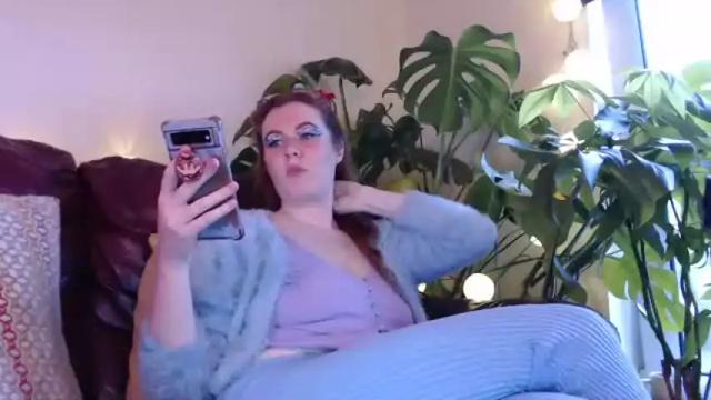 Image 6 of thegreengddss Stream on Chaturbate on 7 months ago