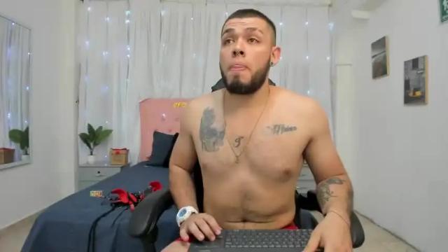 Image 7 of thehawkins Stream on Chaturbate on 16 months ago