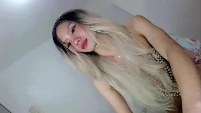 Image 8 of thehornygirl_laisa Stream on Chaturbate on 1 month ago