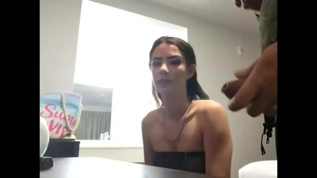 Image 3 of thehottiemarry Stream on Chaturbate on 16 days ago
