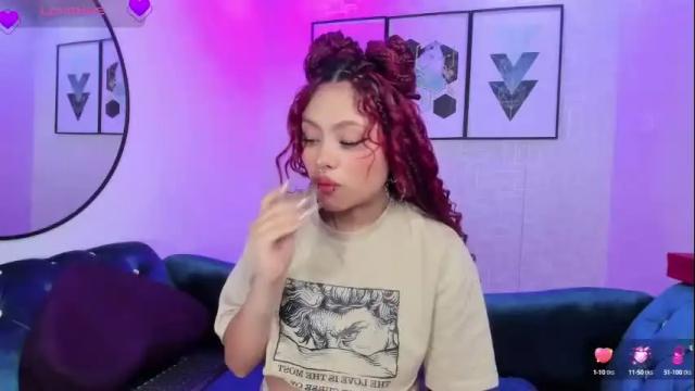 Image 11 of theia_moon_ Stream on Chaturbate on 2 months ago
