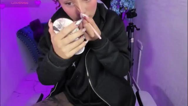 Image 10 of theia_moon_ Stream on Chaturbate on 2 months ago
