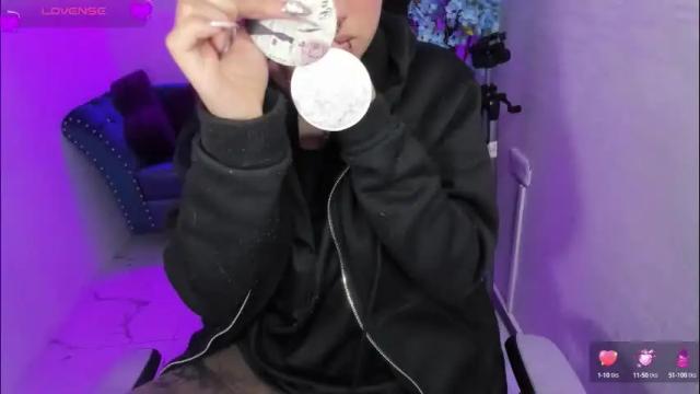 Image 11 of theia_moon_ Stream on Chaturbate on 2 months ago