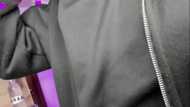 Image 2 of theia_moon_ Stream on Chaturbate on 2 months ago