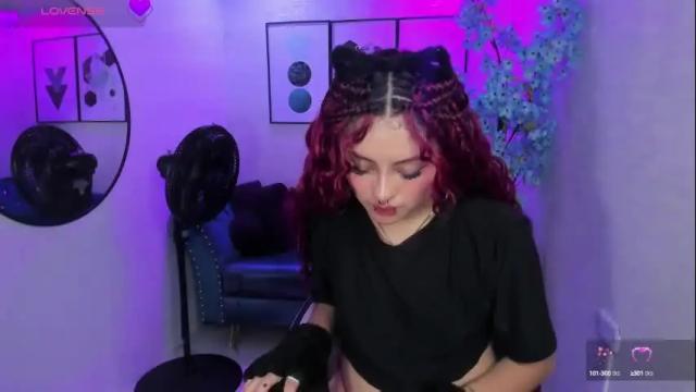 Image 11 of theia_moon_ Stream on Chaturbate on 2 months ago