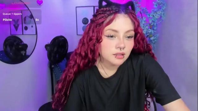 Image 2 of theia_moon_ Stream on Chaturbate on 2 months ago