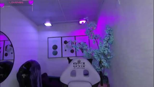 Image 10 of theia_moon_ Stream on Chaturbate on 2 months ago