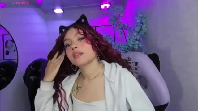 Image 12 of theia_moon_ Stream on Chaturbate on 2 months ago