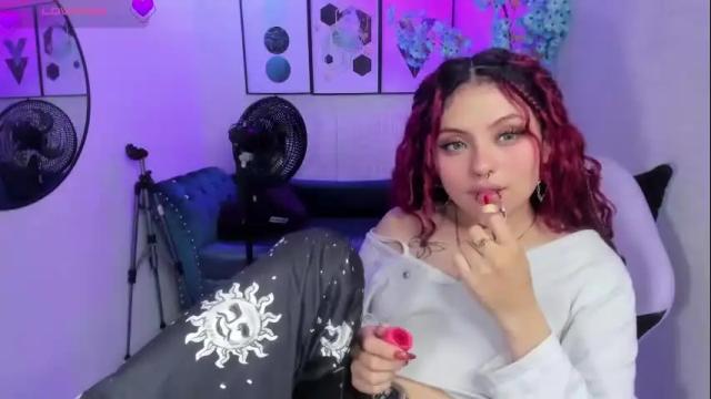 Image 4 of theia_moon_ Stream on Chaturbate on 2 months ago