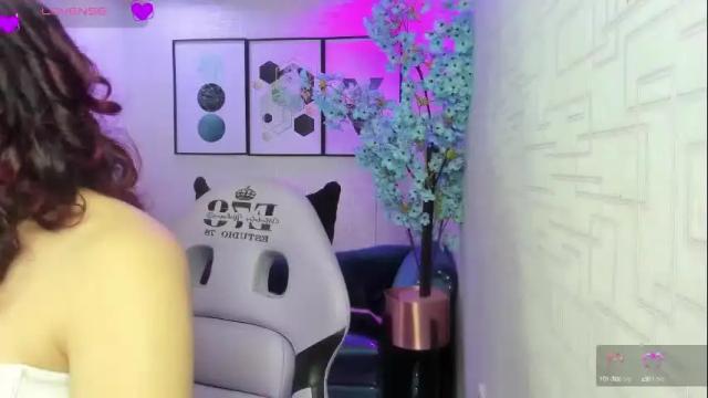 Image 7 of theia_moon_ Stream on Chaturbate on 1 month ago