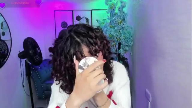 Image 6 of theia_moon_ Stream on Chaturbate on 1 month ago