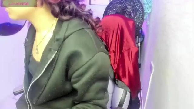 Thumbnail 1, theia_moon_'s Stream at Chaturbate, 1 month ago