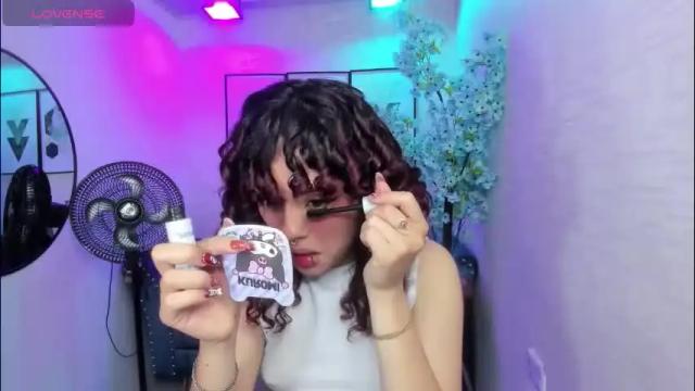Image 11 of theia_moon_ Stream on Chaturbate on 1 month ago