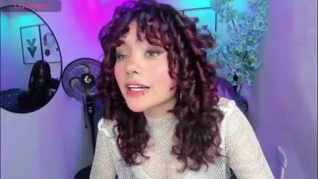 Image 4 of theia_moon_ Stream on Chaturbate on 1 month ago