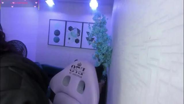 Image 8 of theia_moon_ Stream on Chaturbate on 1 month ago