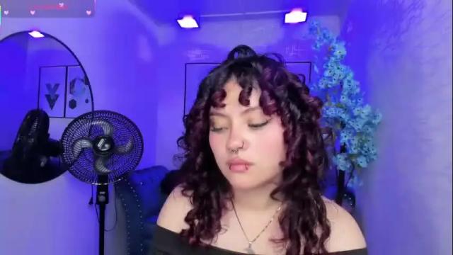 Image 6 of theia_moon_ Stream on Chaturbate on 1 month ago