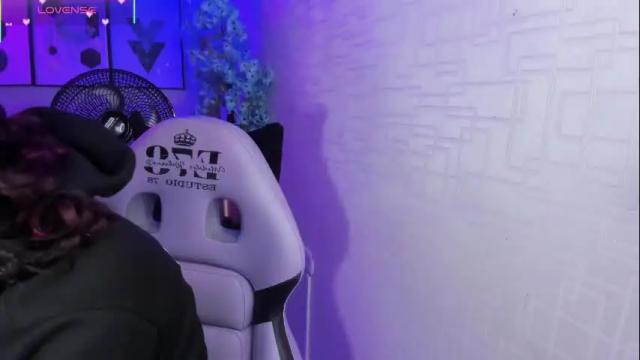 Image 6 of theia_moon_ Stream on Chaturbate on 1 month ago