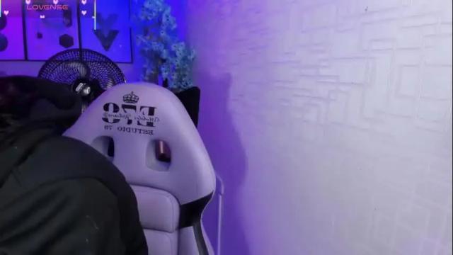 Image 7 of theia_moon_ Stream on Chaturbate on 1 month ago