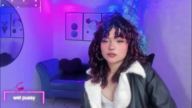 Image 6 of theia_moon_ Stream on Chaturbate on 21 days ago