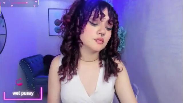 Image 12 of theia_moon_ Stream on Chaturbate on 20 days ago