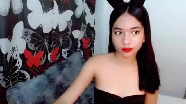 Image 10 of theinnocent_slut Stream on Chaturbate on 23 months ago