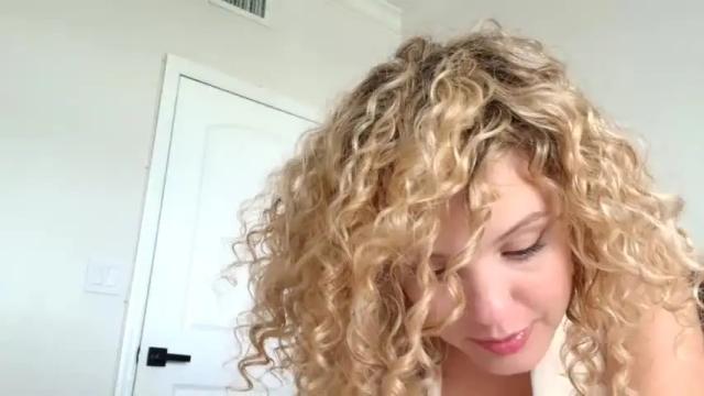Image 2 of theislandgirl Stream on Chaturbate on 1 month ago