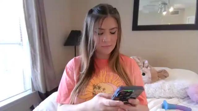 Image 12 of thejesslove Stream on Chaturbate on 14 months ago
