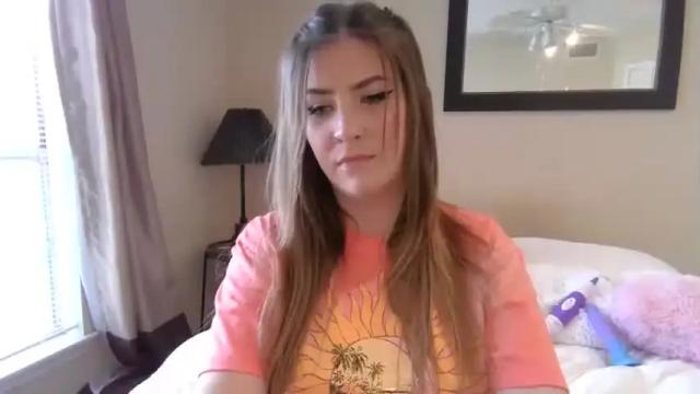 Image 3 of thejesslove Stream on Chaturbate on 14 months ago