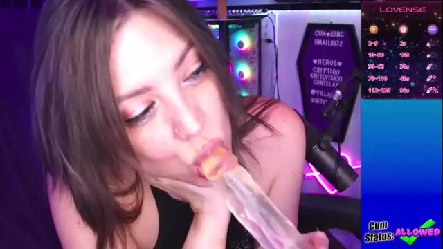 Image 7 of thekittengirlnix Stream on Chaturbate on 15 days ago