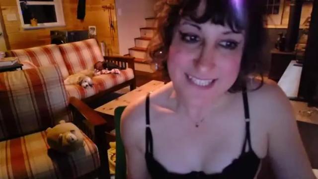 Image 10 of theladymoonbeam Stream on Chaturbate on 19 months ago
