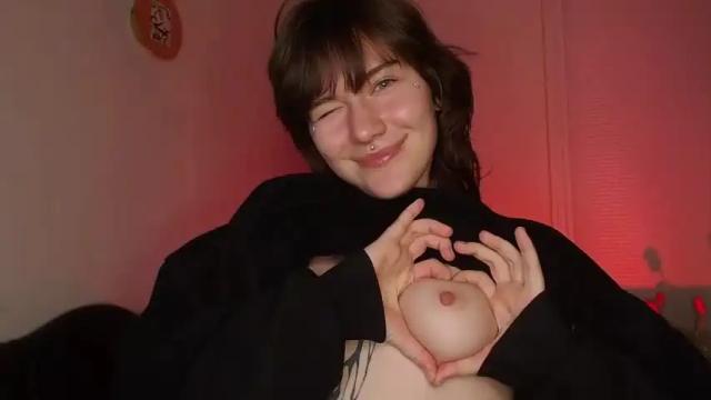 Image 12 of thelastsuccubs Stream on Chaturbate on 15 months ago