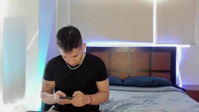 Image 3 of thelatinstripper1 Stream on Chaturbate on 21 months ago