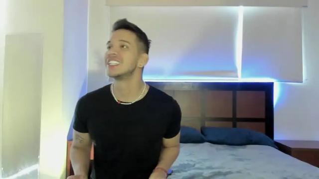 Image 12 of thelatinstripper1 Stream on Chaturbate on 20 months ago