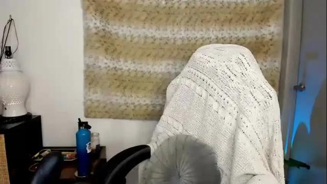 Image 11 of themelrose Stream on Chaturbate on 24 days ago