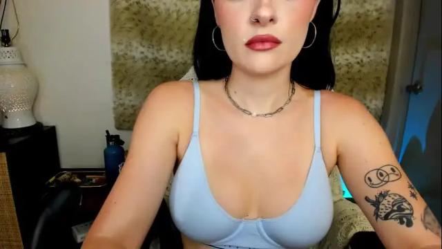 Image 12 of themelrose Stream on Chaturbate on 24 days ago