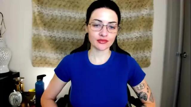 Image 2 of themelrose Stream on Chaturbate on 3 months ago