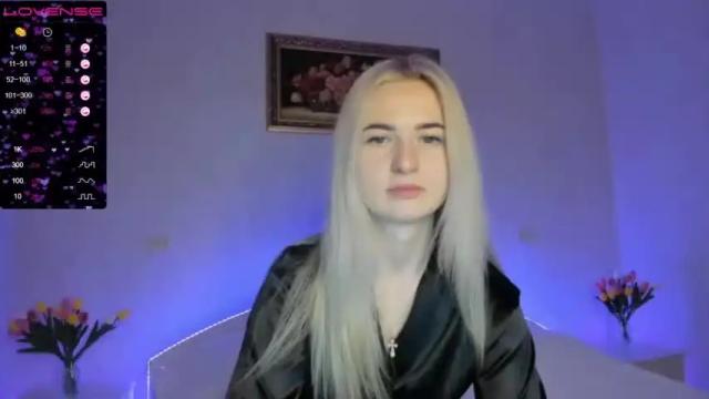 Image 2 of themillionlady Stream on Chaturbate on 23 months ago