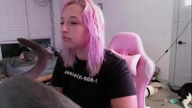 Image 2 of theolivianyx Stream on Chaturbate on 17 hours ago