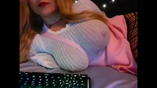 Image 2 of thepeachprincess Stream on Chaturbate on 25 days ago