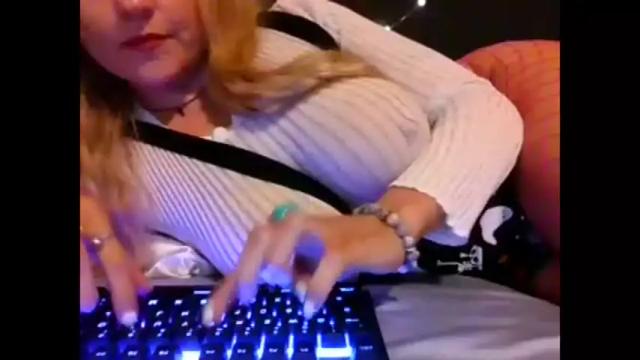 Image 2 of thepeachprincess Stream on Chaturbate on 5 days ago